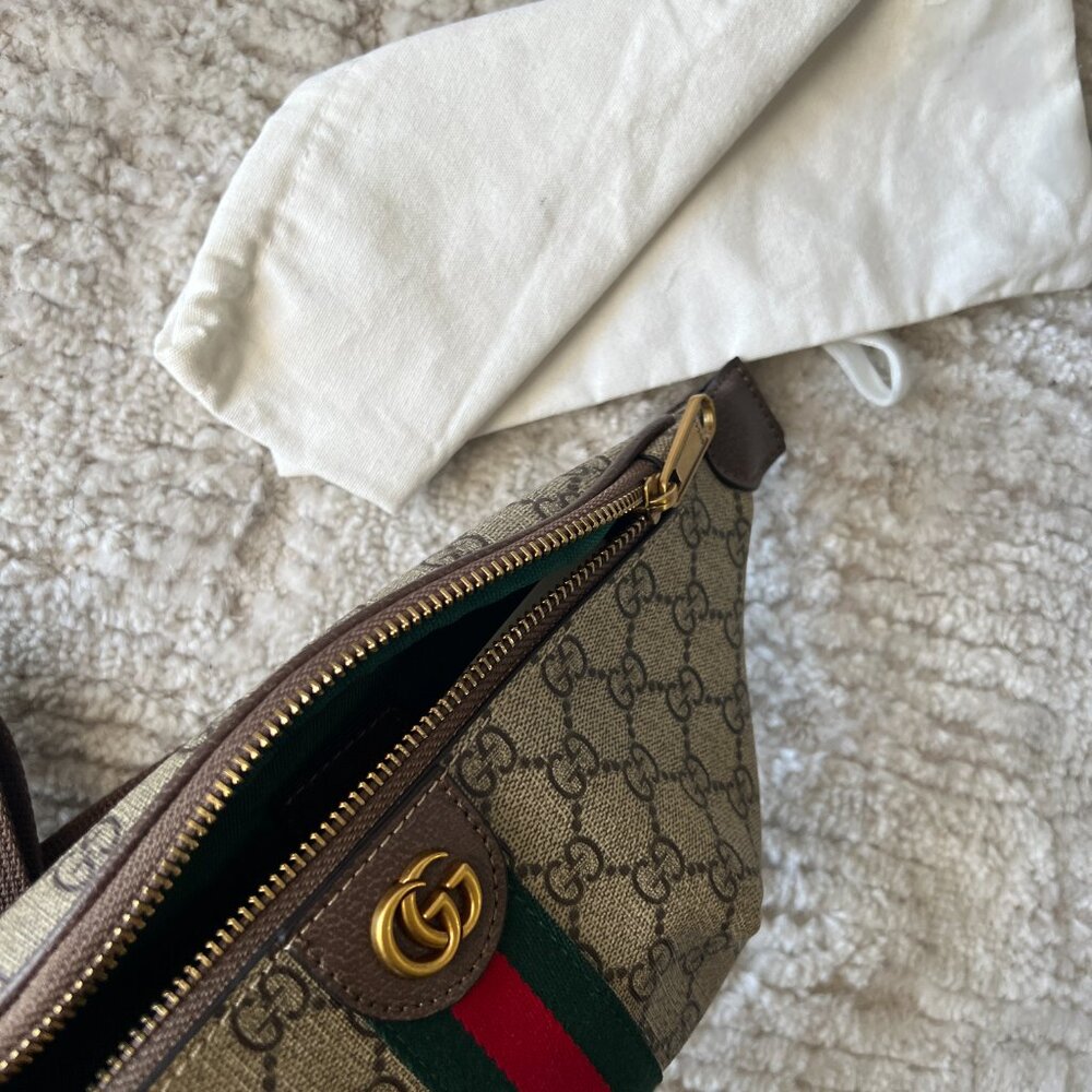 GUCCI GG BELT BAG GOOD CONDITION - Picture 3 of 4